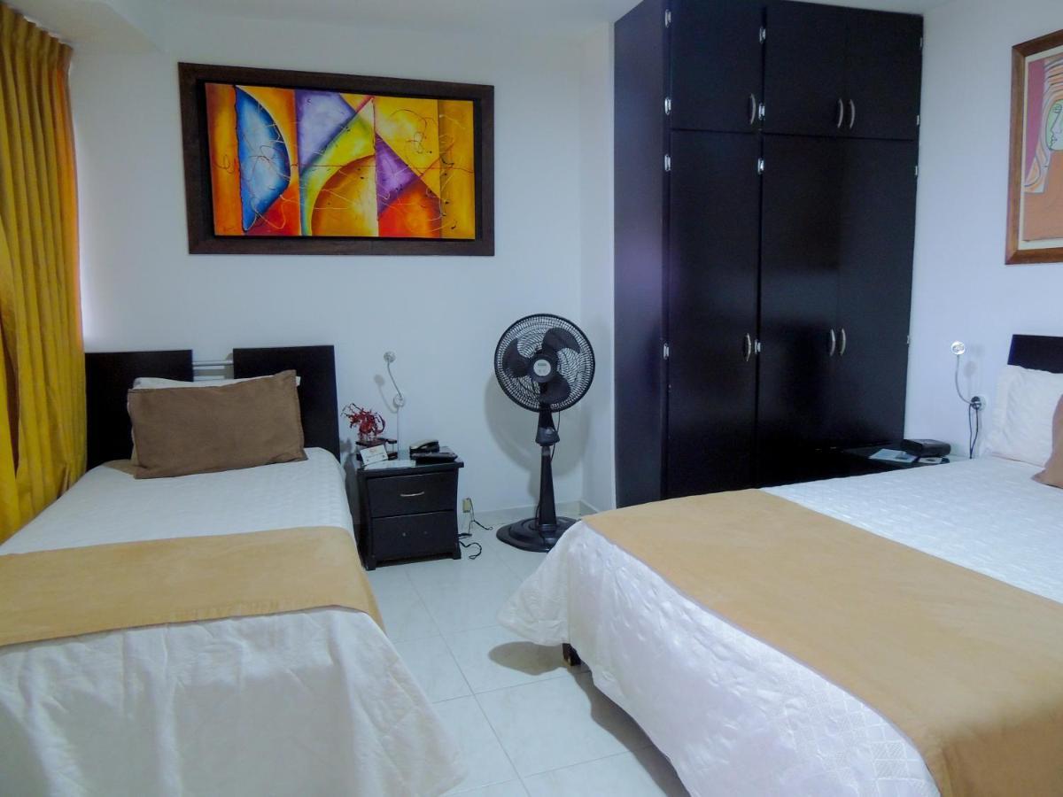 Hotel San Martin Armenia Szoba fotó
